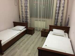 Отель Арай Qyzylorda Двухместный номер с 2 отдельными кроватями и ванной-6